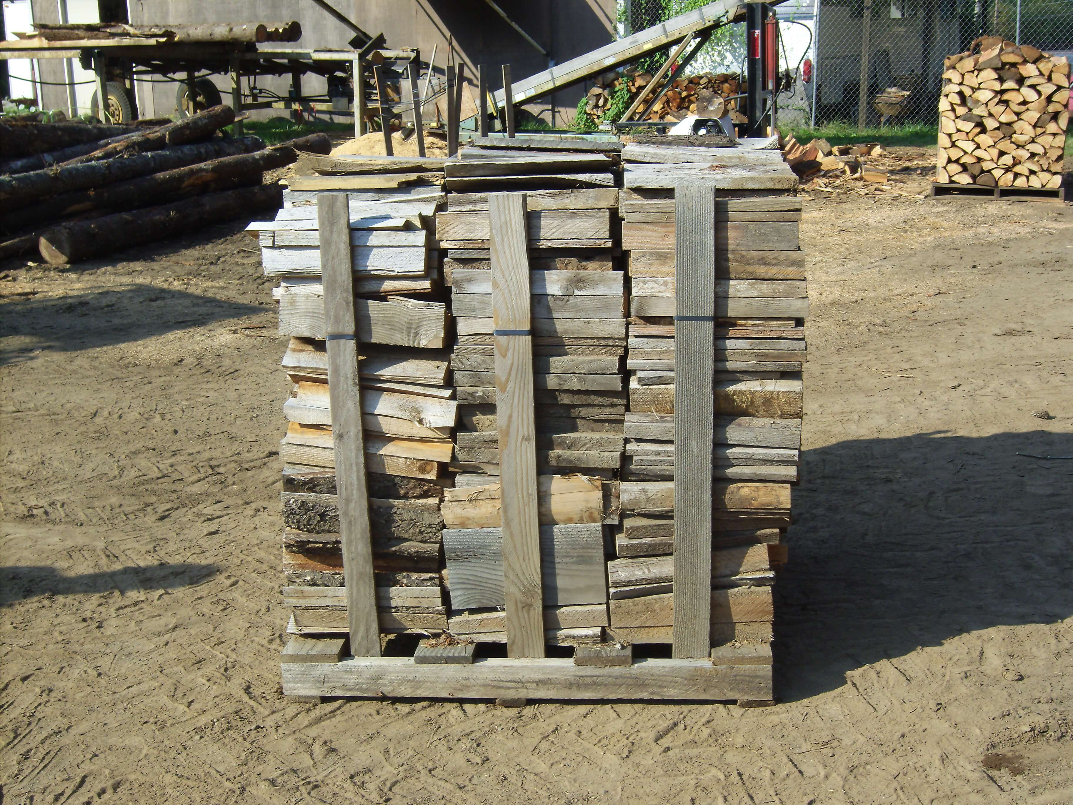 Millends make excellend seasoned firewood for wood stoves in Camas, Washington.