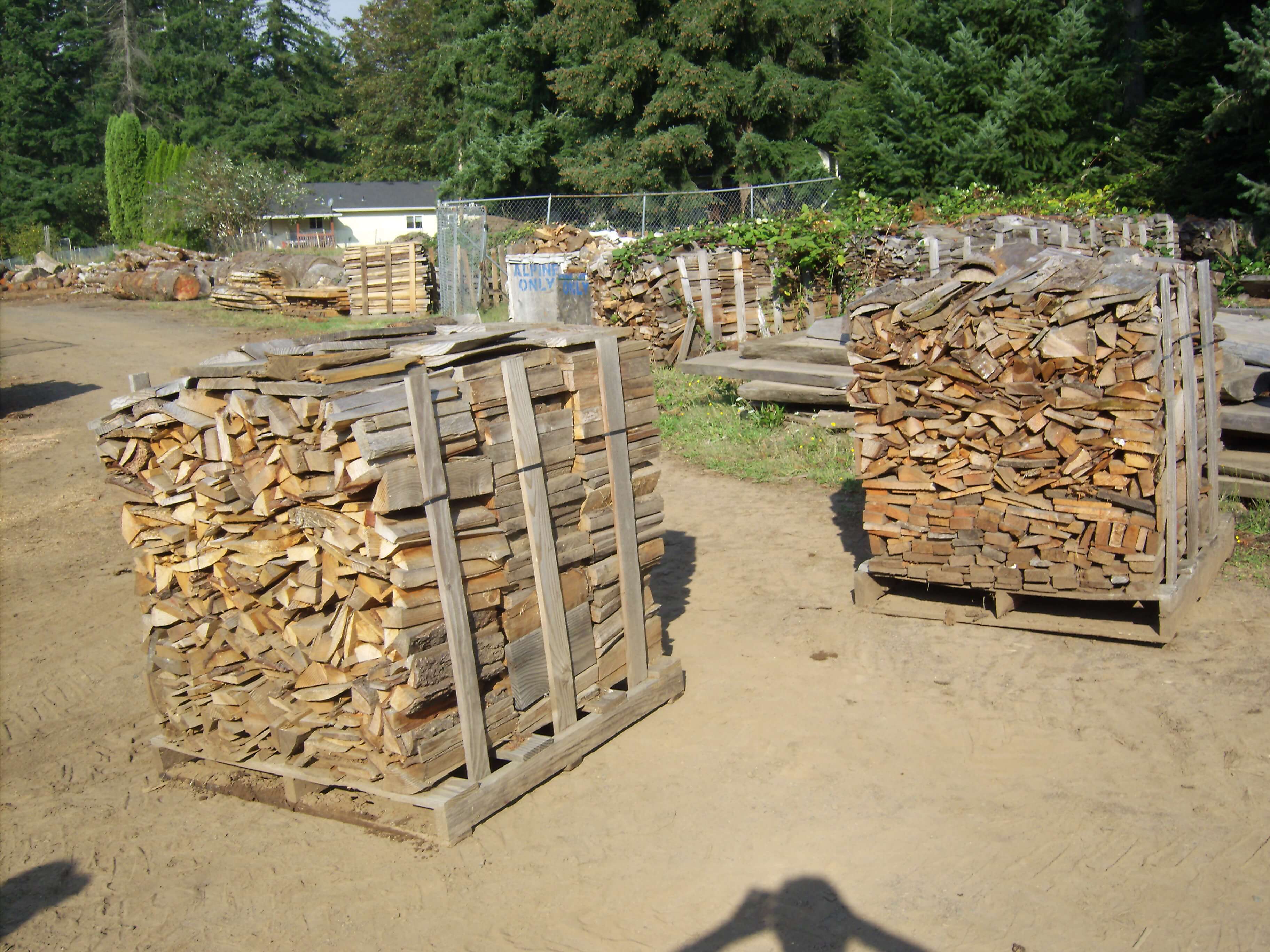 Have a wood stove in Camas, Washington? Our millend firewood is well seasoned.